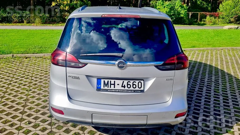 Opel Zafira 2012 photo 5