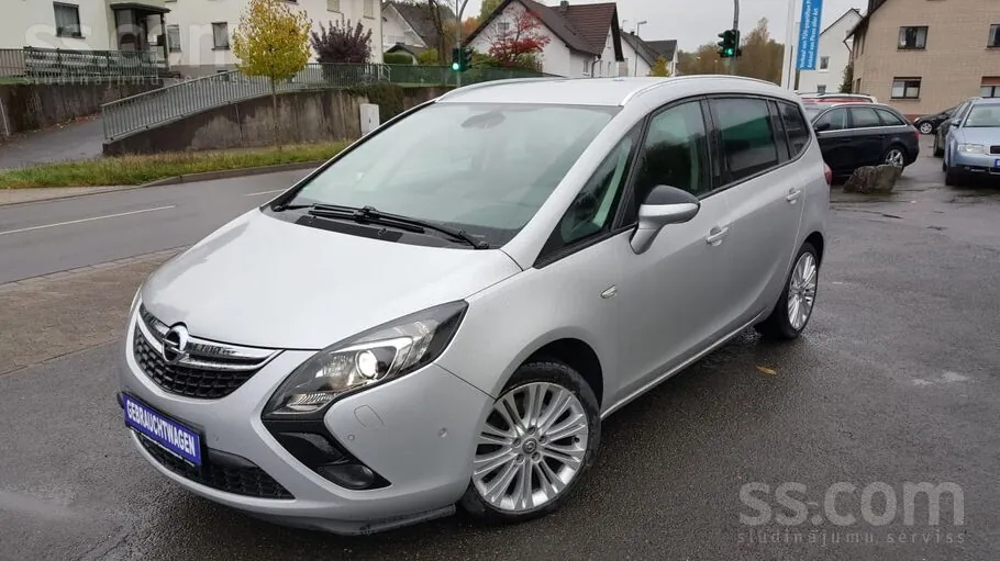 Opel Zafira 2012 photo 4