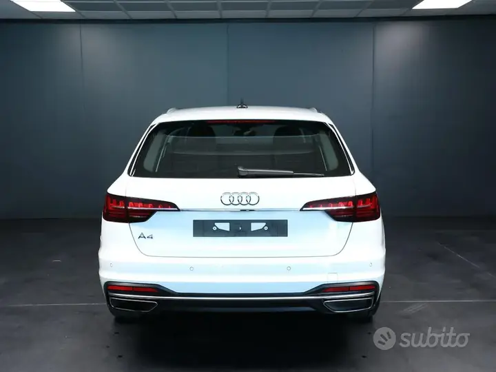 Audi A4 2023 photo 4