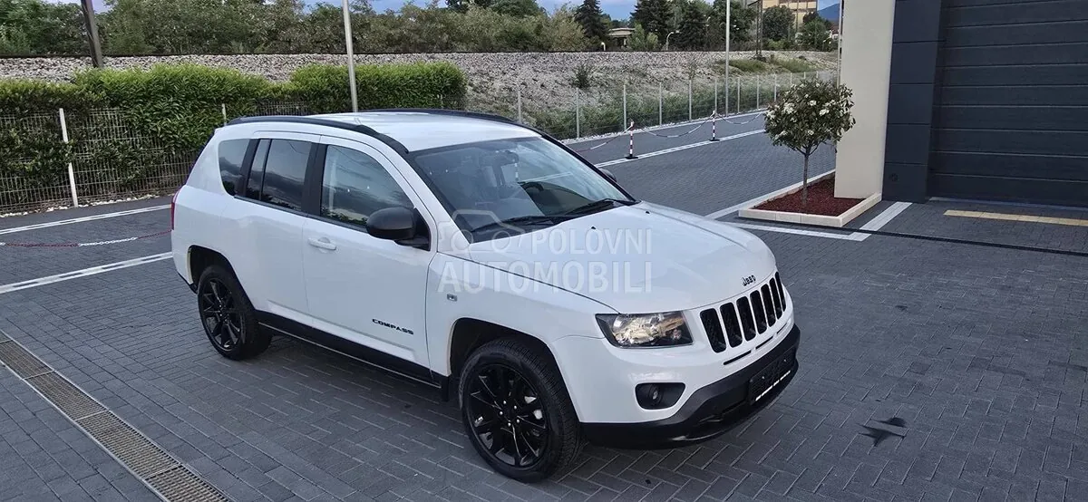 Jeep Compass 2013 photo 3