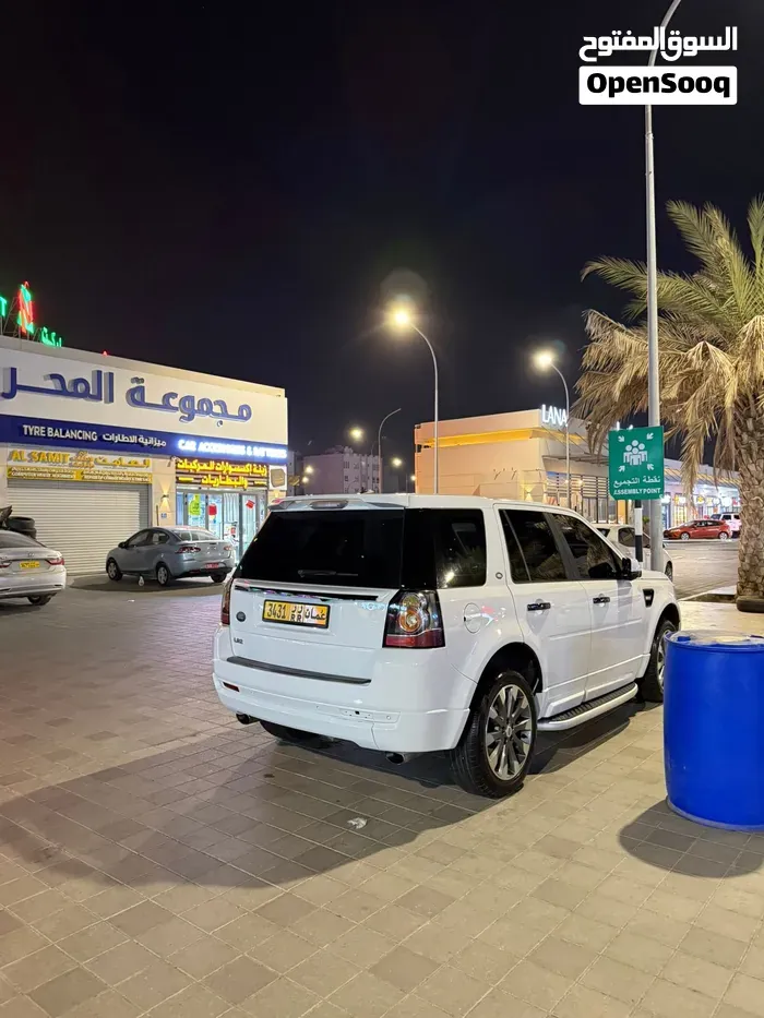 Land Rover Lr2 2014 photo 2