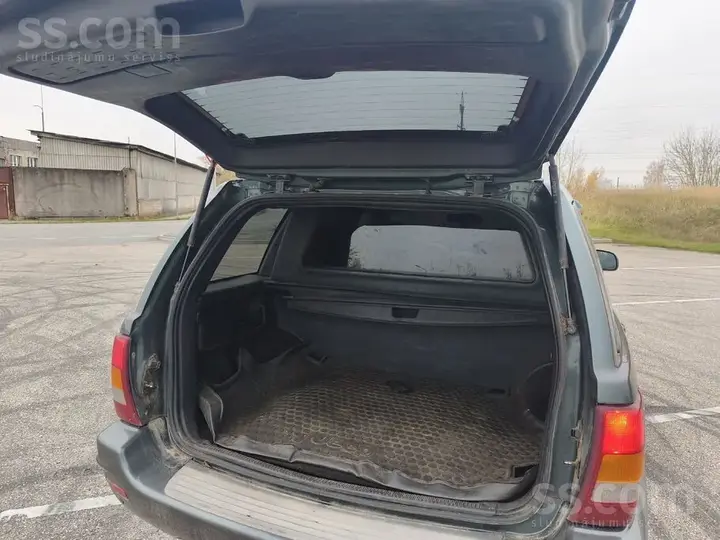 Jeep Grand Cherokee 2004 photo 5