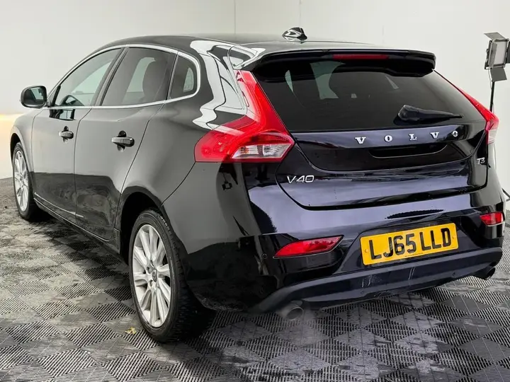 Volvo V40 2015 photo 4