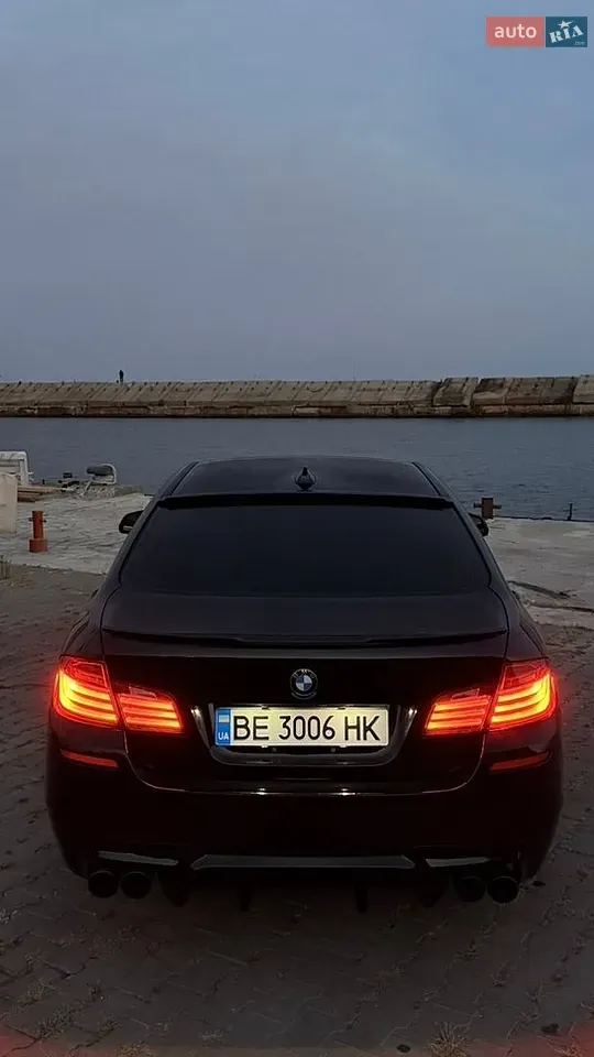 BMW 5 Series 2015 photo 3