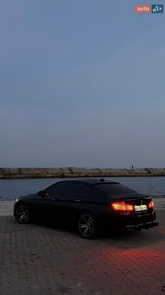 BMW 5 Series 2015 photo 4