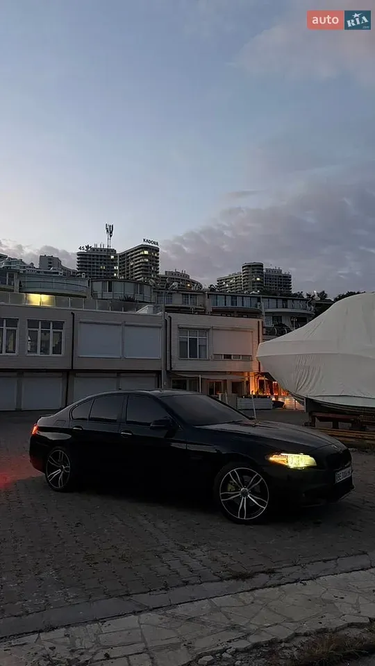 BMW 5 Series 2015 photo 5