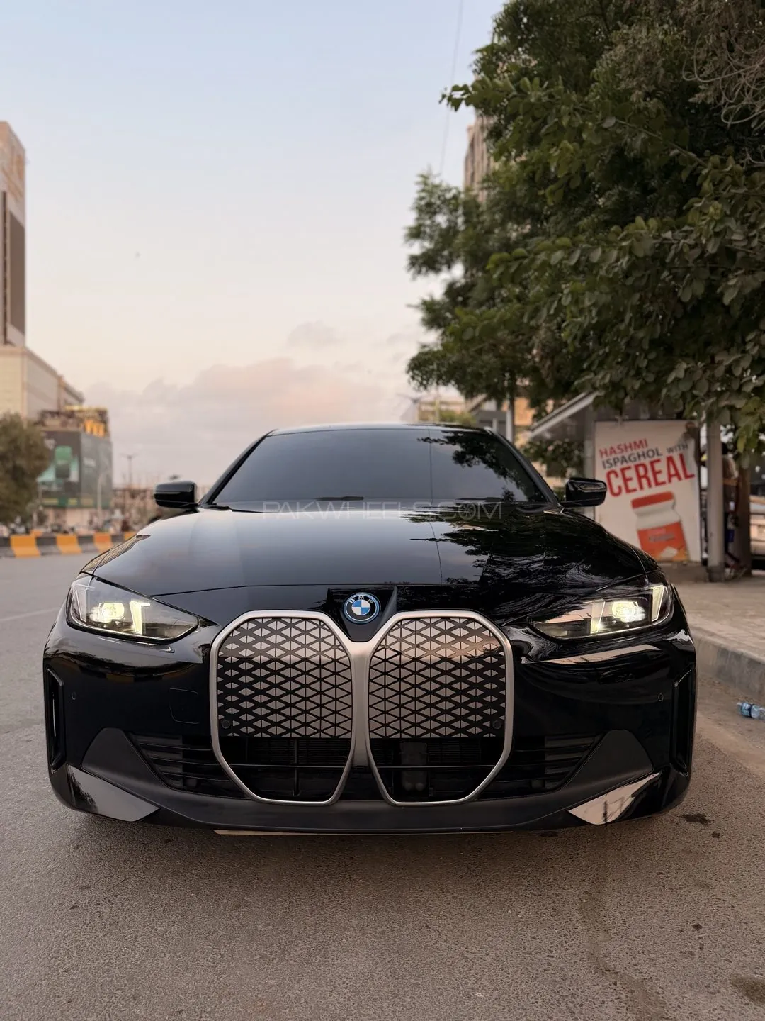 BMW I4