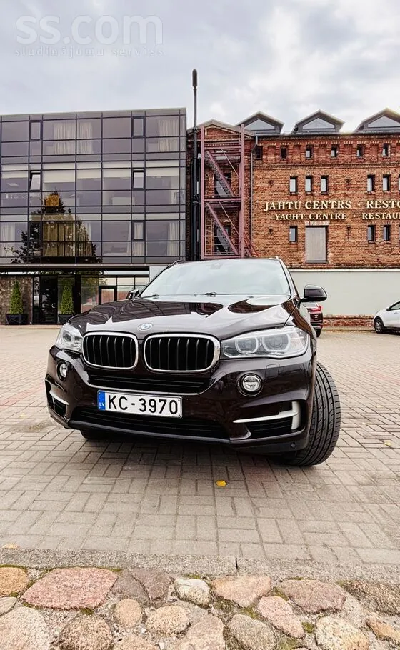 BMW X5 2015 photo 4