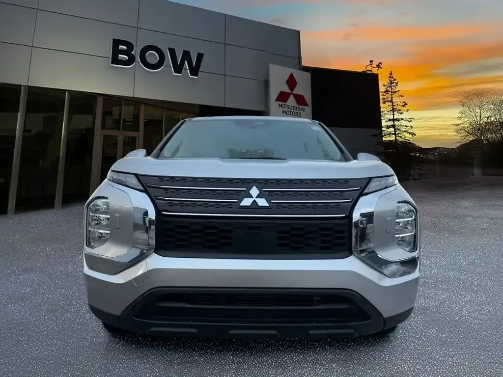 Mitsubishi Outlander 2026 photo 2