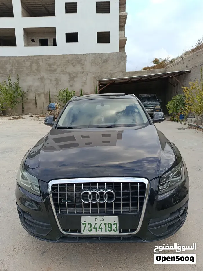 Audi Q5 2010 photo 2
