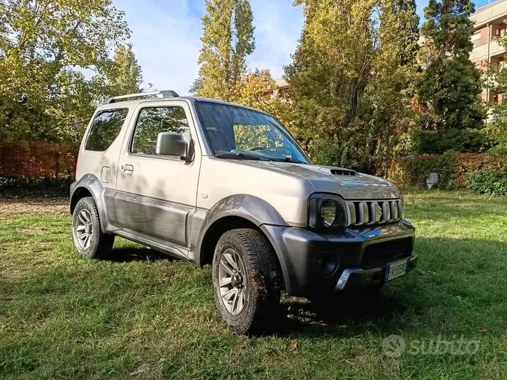 Suzuki Jimny 2017 photo 2