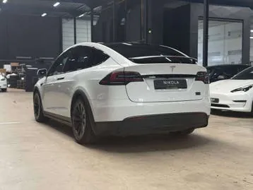 Tesla Model X 2023 photo 2