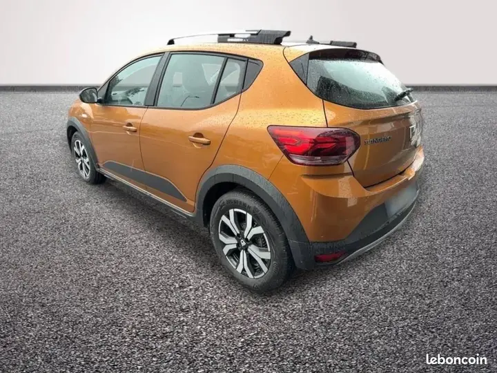 Dacia Sandero 2022 photo 2
