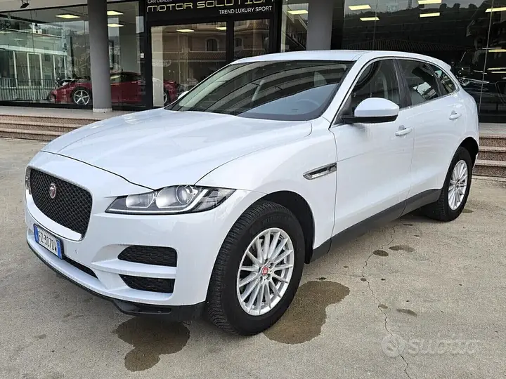 Jaguar F-Pace 2019 photo 4