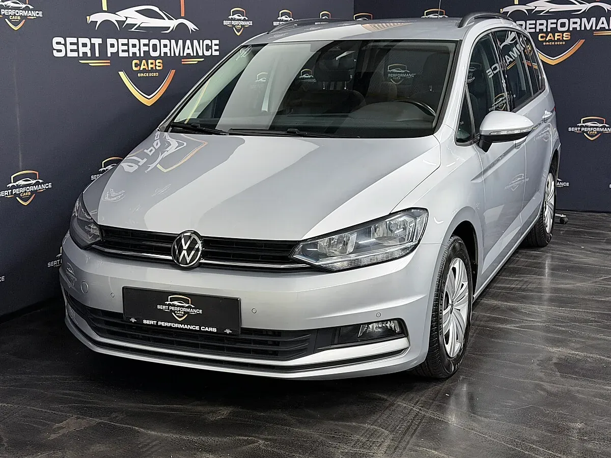 Volkswagen Touran 2023 photo 3