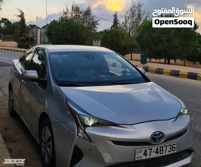 Toyota Prius 2017 photo 2