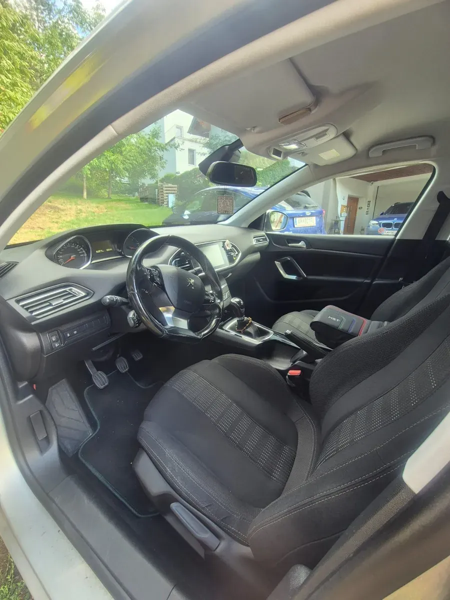 Peugeot 308 2016 photo 3