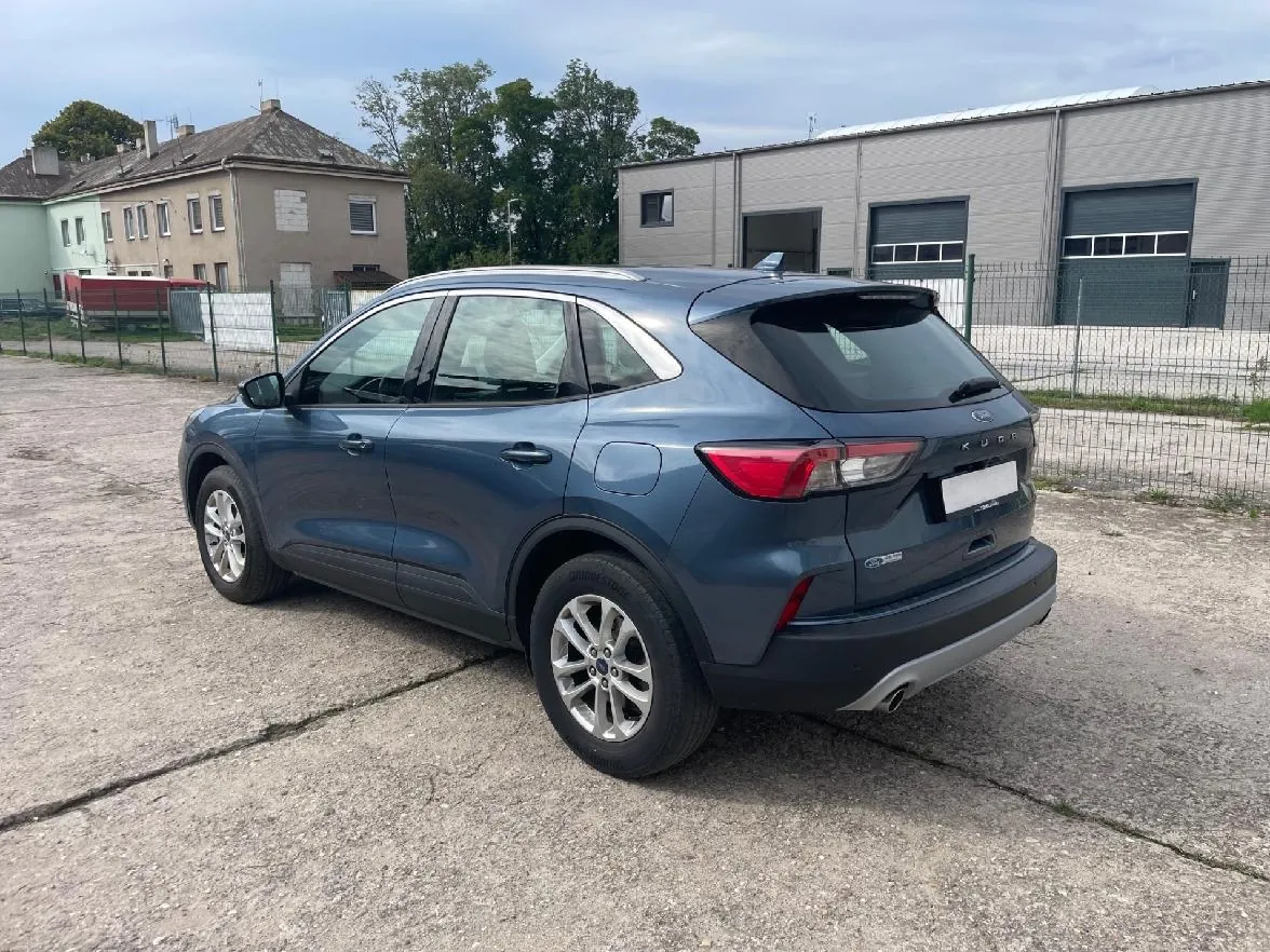 Ford Kuga 2022 photo 3