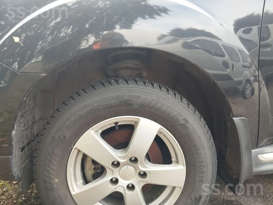Mitsubishi Outlander 2012 photo 3