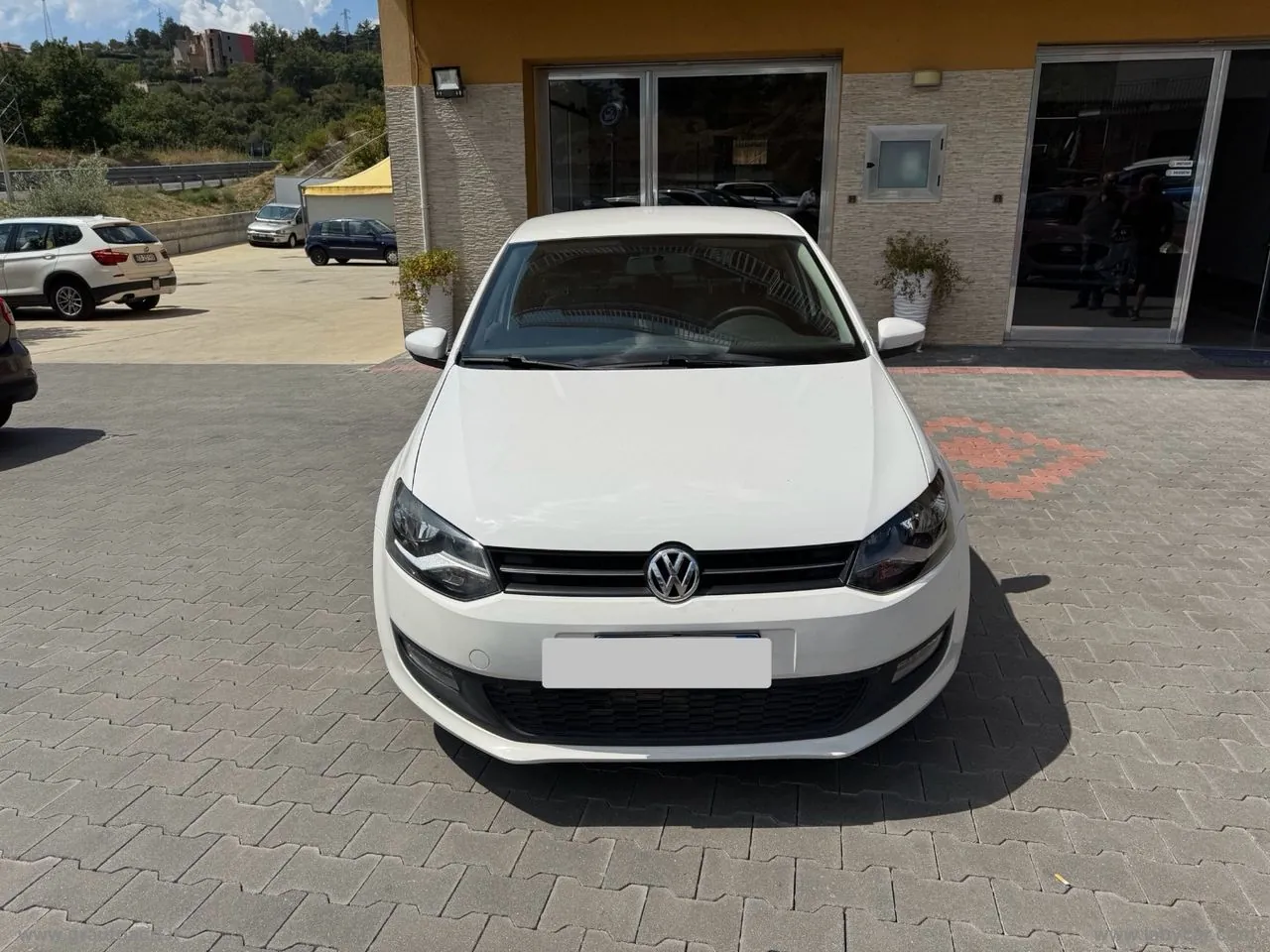 Volkswagen Polo 2011 photo 2