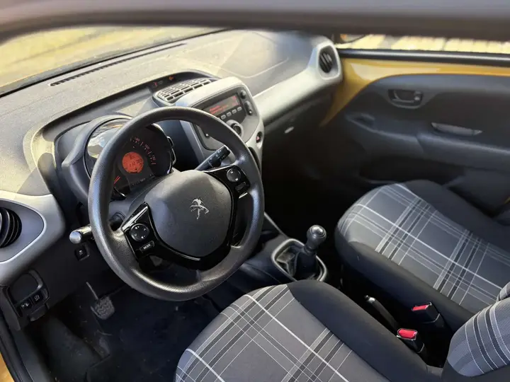 Peugeot 108 2016 photo 3