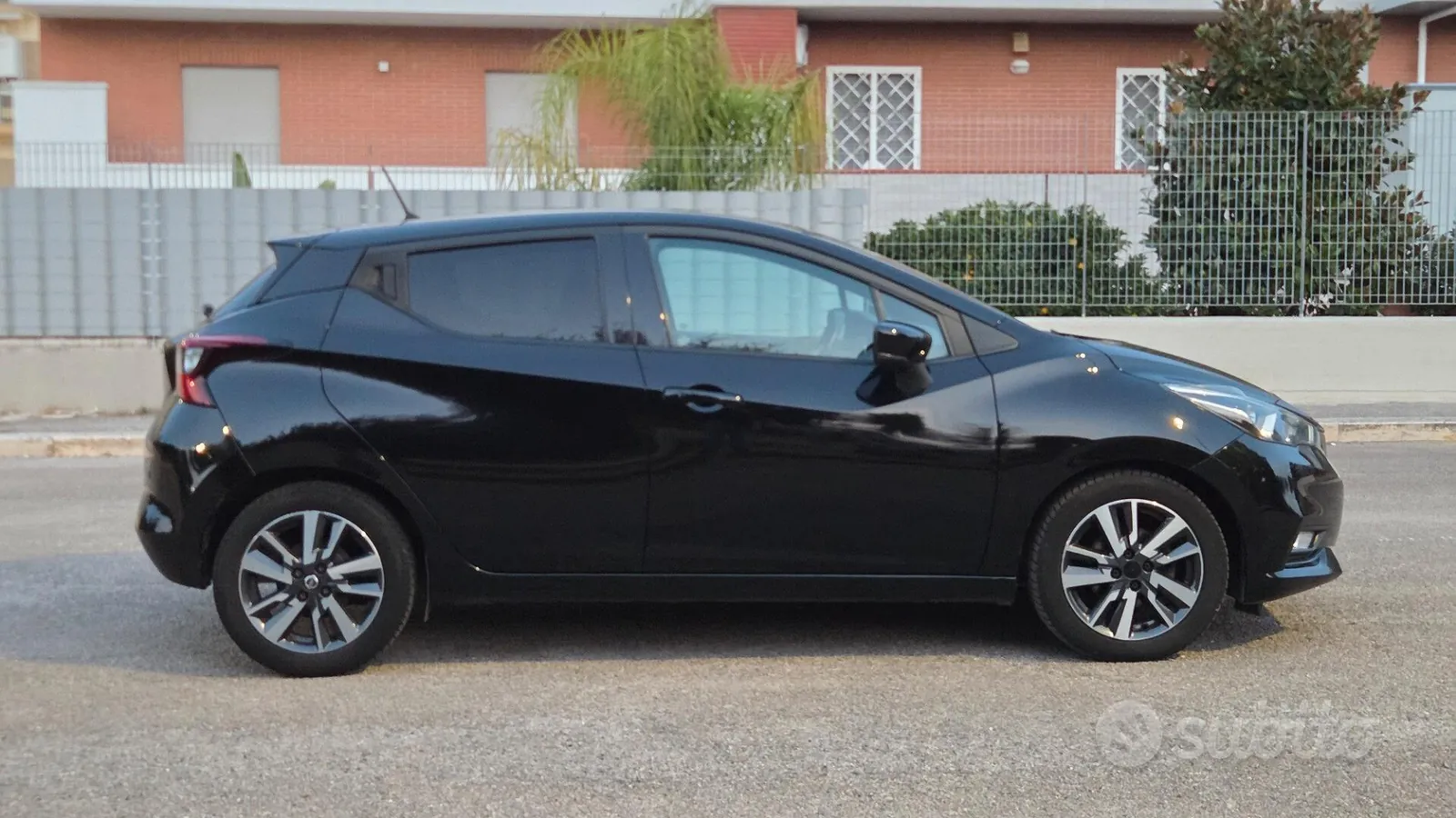 Nissan Micra 2017 photo 5