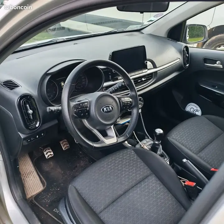 Kia Picanto 2021 photo 3