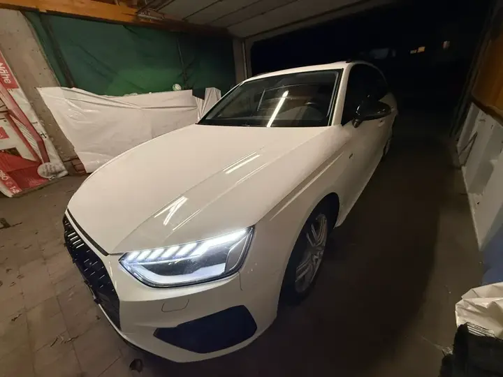 Audi A4 2020 photo 2