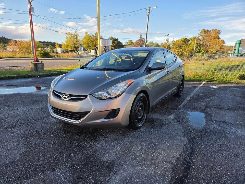 Hyundai Elantra 2012 photo 3