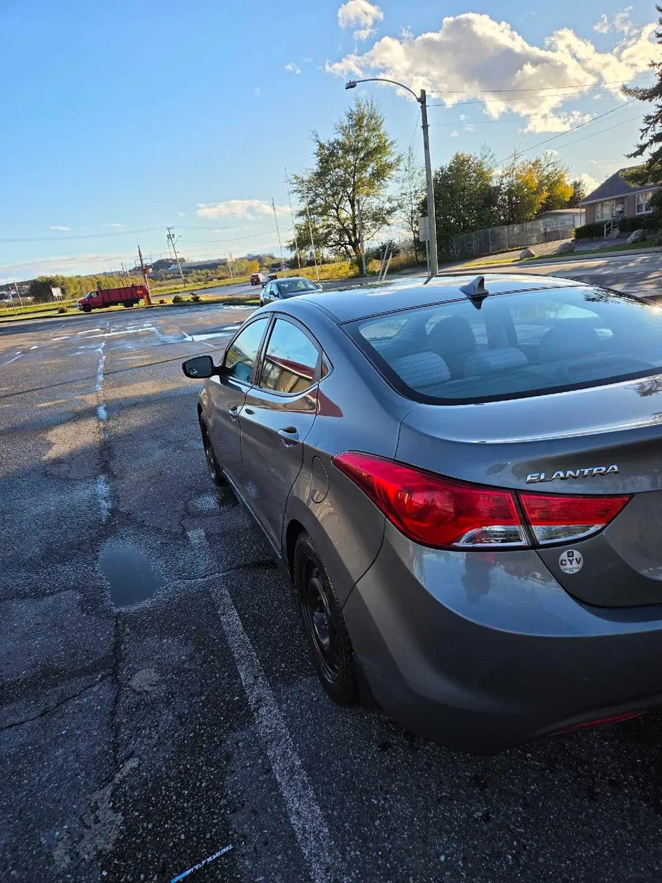 Hyundai Elantra 2012 photo 4