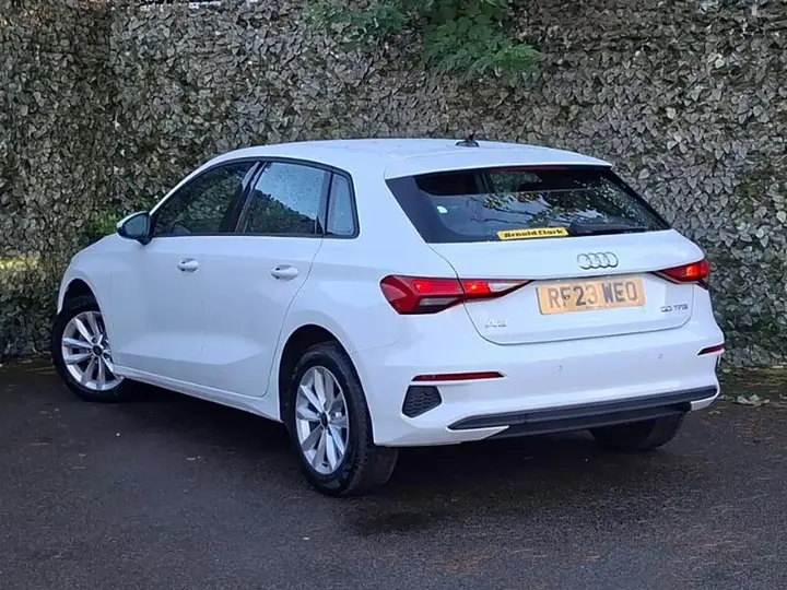 Audi A3 2023 photo 2
