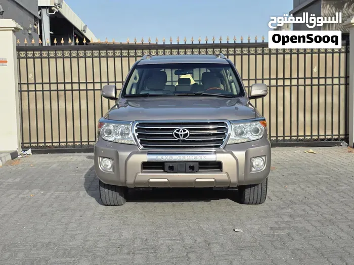 Toyota Land Cruiser Gxr 2014 photo 2