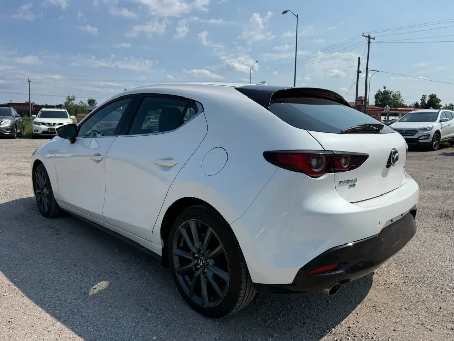 Mazda Mazda3 2022 photo 4