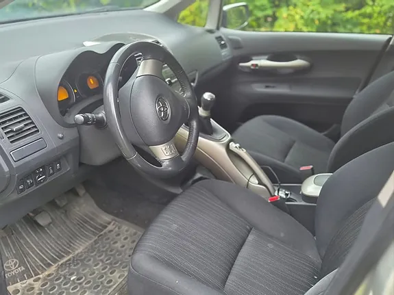 Toyota Auris 2007 photo 5