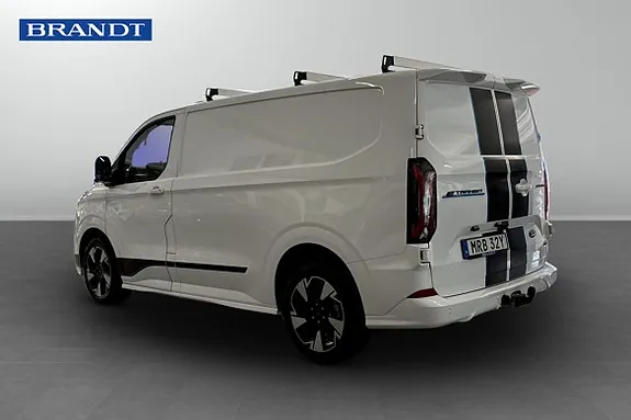 Ford E-Transit 2026 photo 2