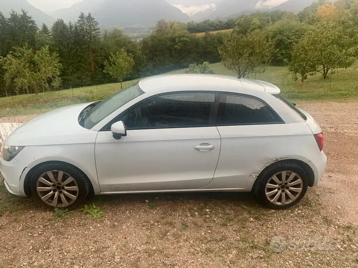 Audi A1 2011 photo 4