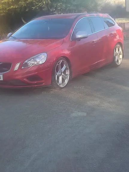 Volvo V60 2011 photo 2