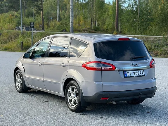 Ford S-Max 2011 photo 4