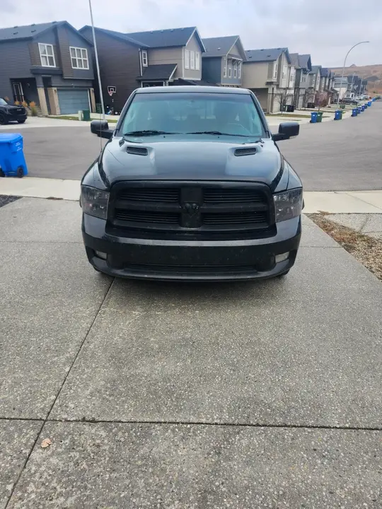 Ram 1500 2011 photo 2
