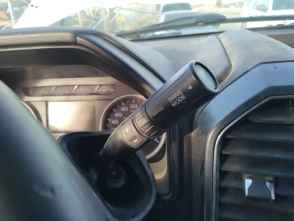 Ford F-350 Super Duty 2022 photo 3