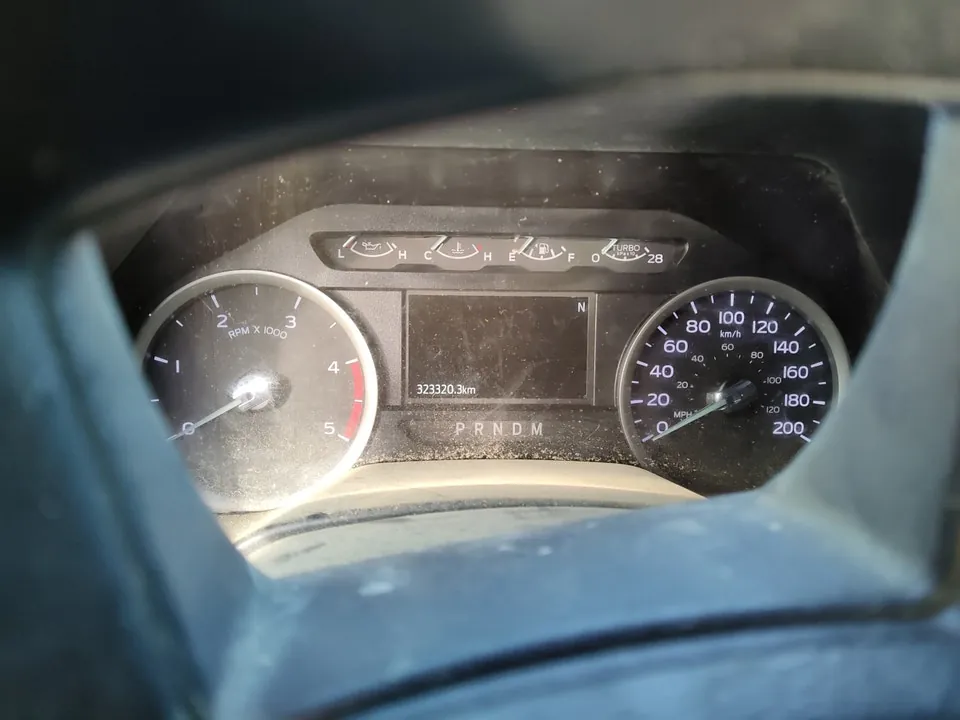 Ford F-350 Super Duty 2022 photo 2