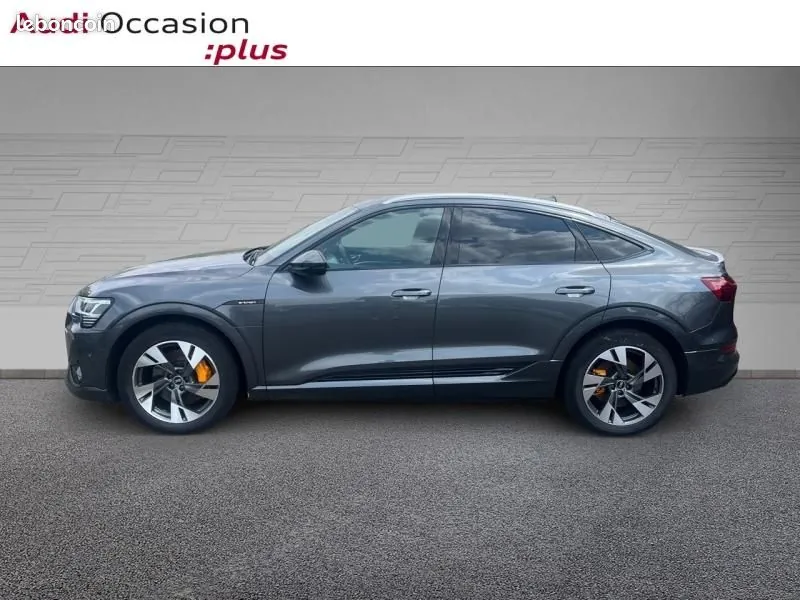 Audi E-Tron 2022 photo 2