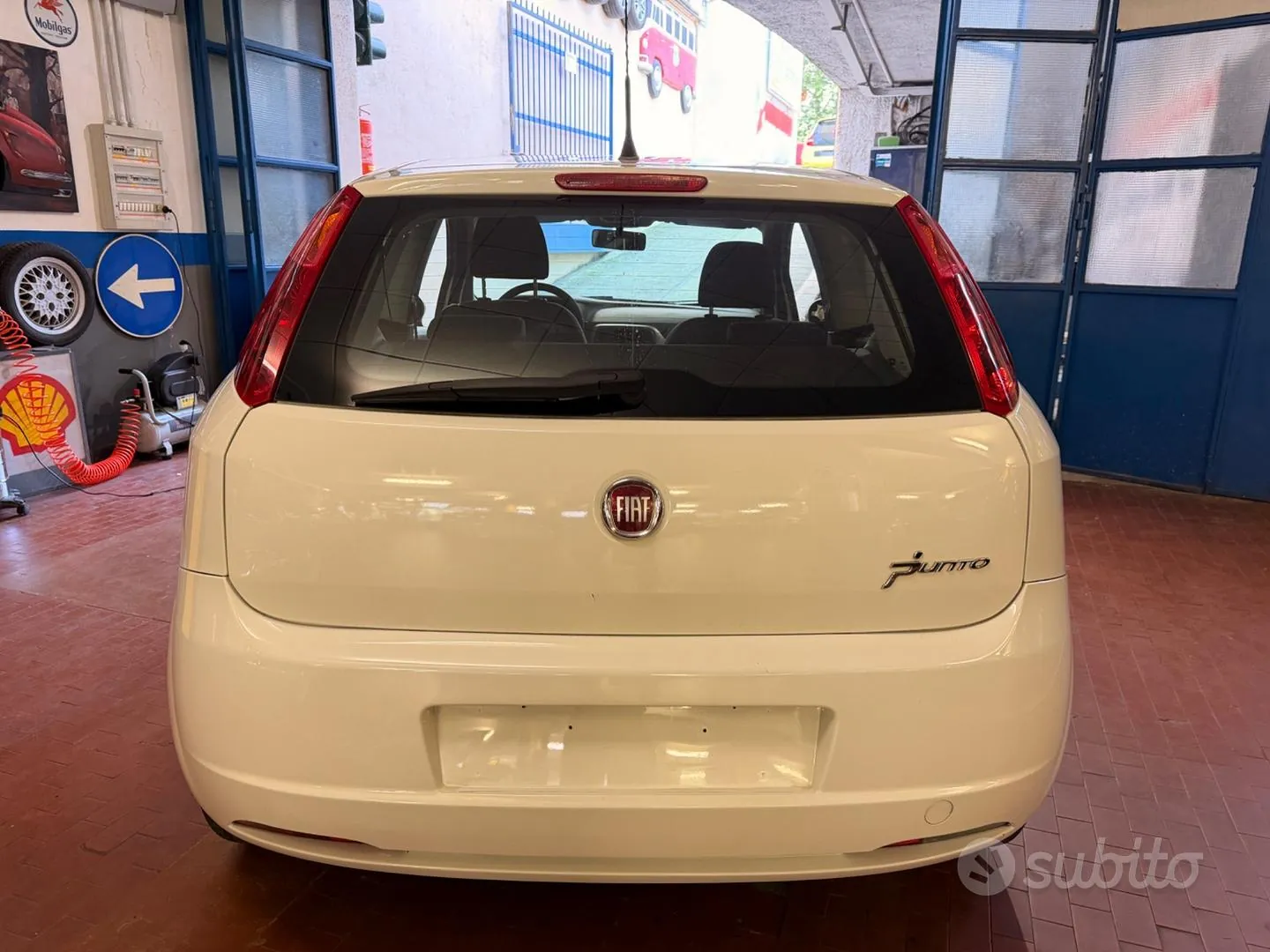 Fiat Punto 2012 photo 4