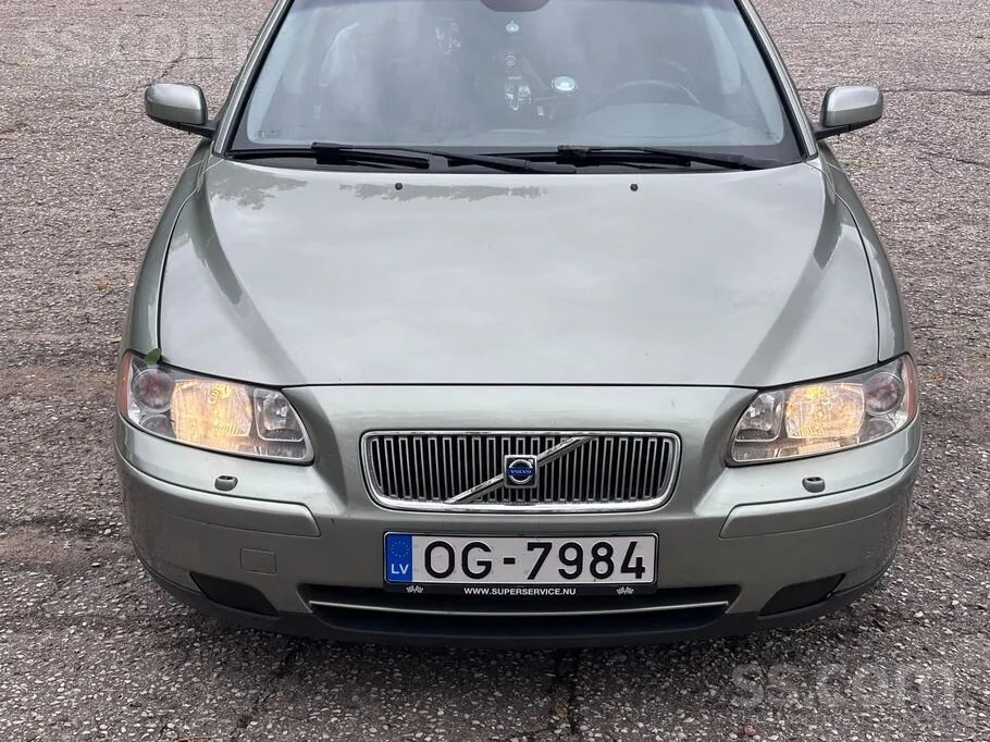 Volvo V70 2005 photo 2