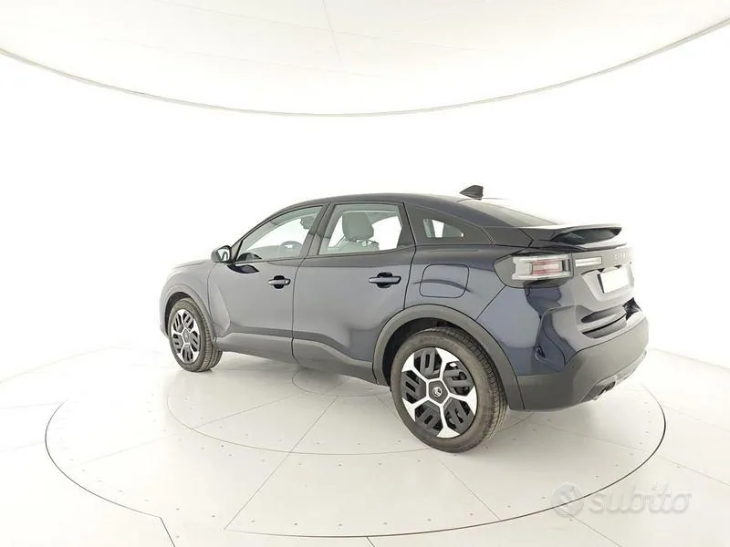 Citroen C4 2025 photo 3