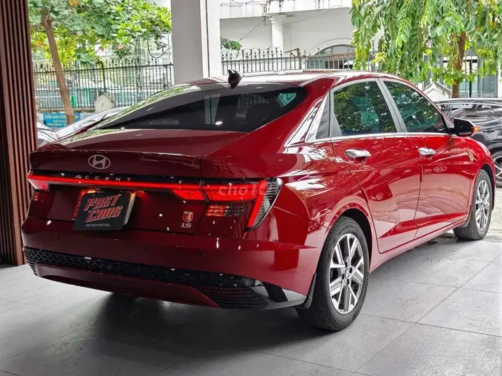 Hyundai Accent 2025 photo 4
