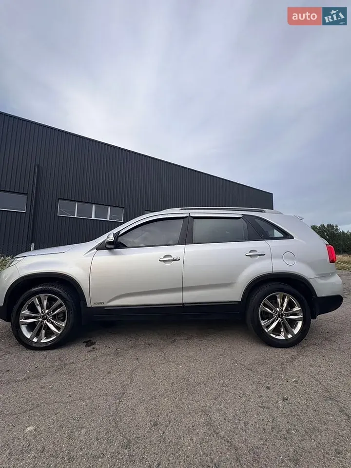 Kia Sorento 2013 photo 2