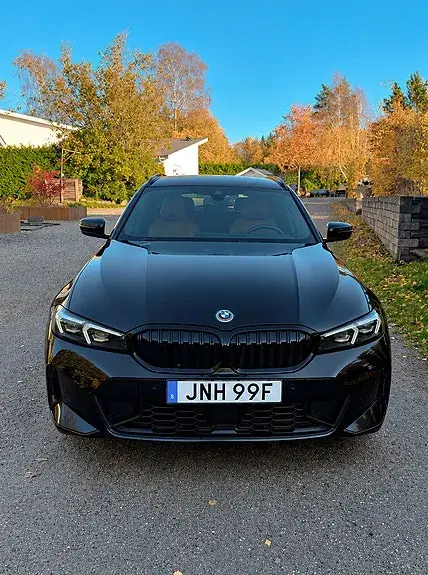BMW 330E 2023 photo 3