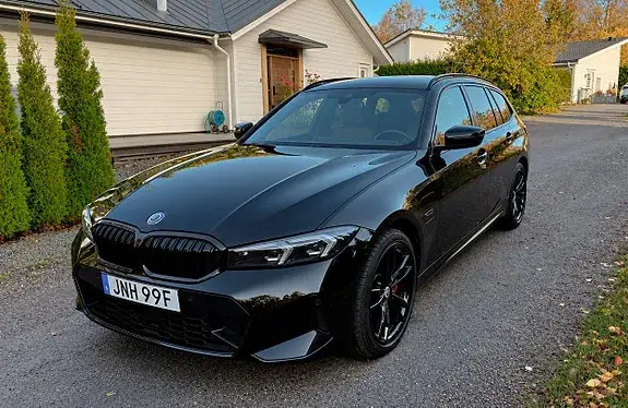 BMW 330E