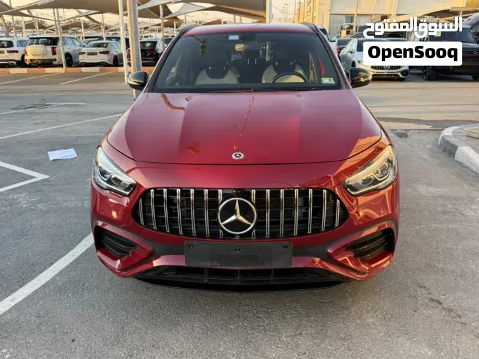 Mercedes-Benz Gla Class 2023 photo 2